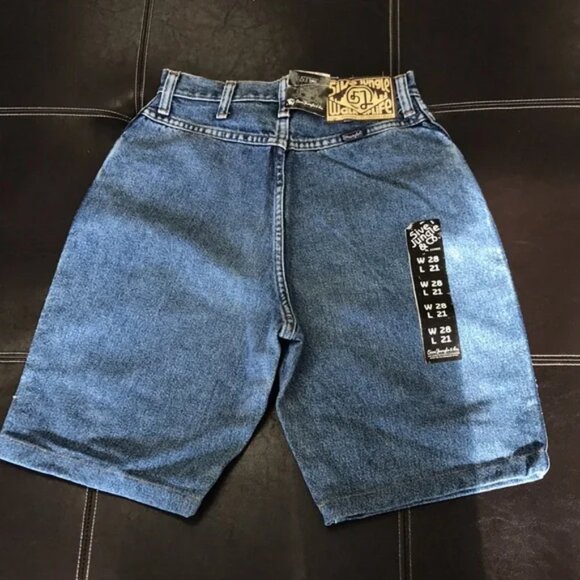 5ive Jungle & Co Women's Jean Shorts (9) - Picture 8 of 11